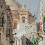 Authentic Maltese 3br With Terrace In By 360 Estates Апартаменты *