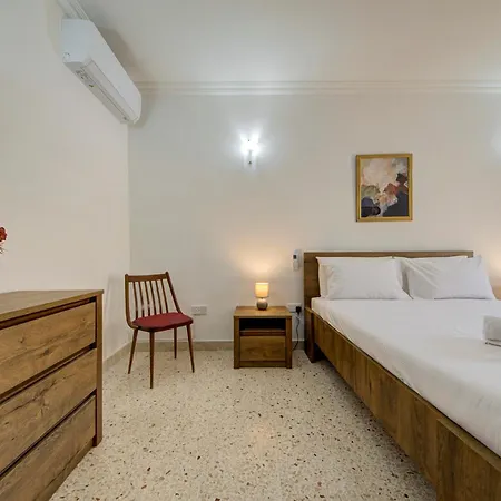 Authentic Maltese 3br With Terrace In By 360 Estates 公寓