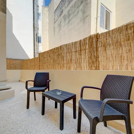 Authentic Maltese 3br With Terrace In By 360 Estates Апартаменты *