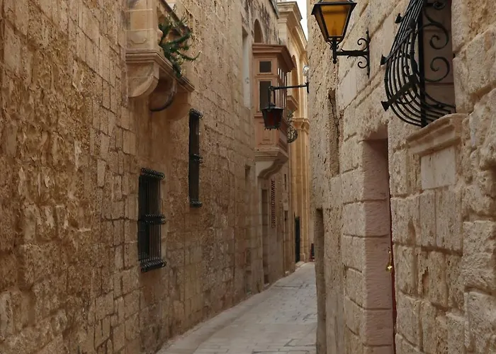 Authentic Maltese 3br With Terrace In By 360 Estates Apartament *